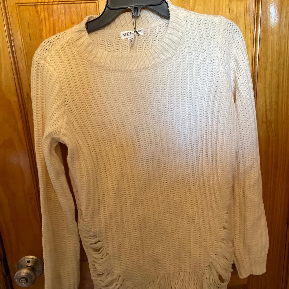 Venus sweater